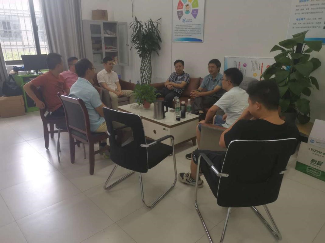 決戰(zhàn)酷暑，全力沖刺-推進(jìn)邵陽縣教育信息化“三通兩平臺”建設(shè)